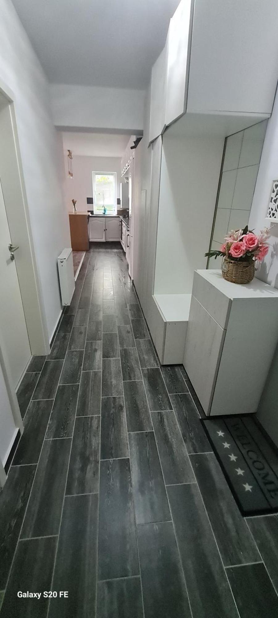 Apartament Regim Hotelier Elis 布拉索夫 外观 照片
